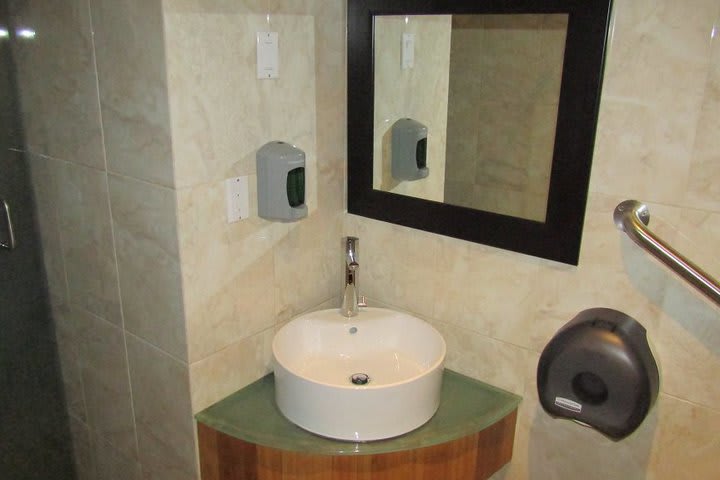 Baño de una habitación Premium king