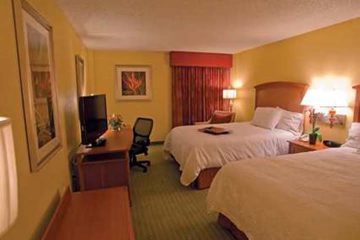 Hampton Inn Tropicana has 322 guest rooms and suites