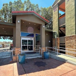 Motel 6 Pasadena, CA – Old Town Pasadena Area