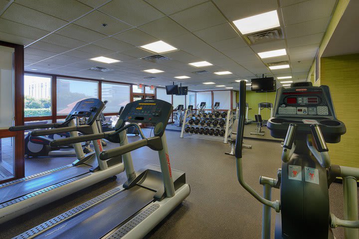 There is a fitness center at the Holiday Inn San Antonio Airport