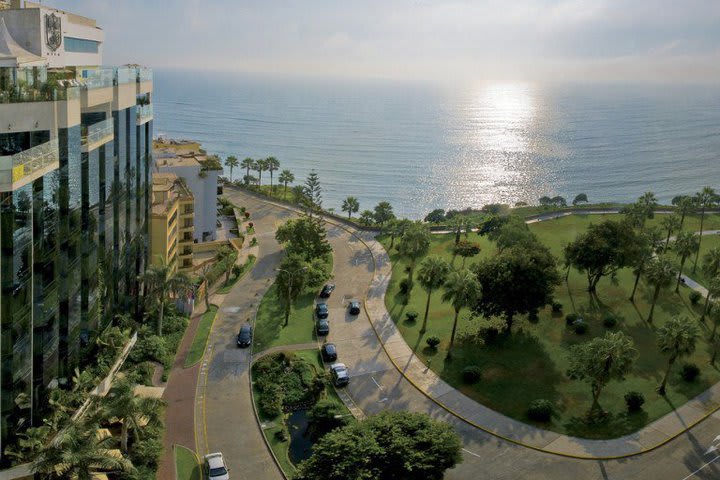 Miraflores Park Hotel