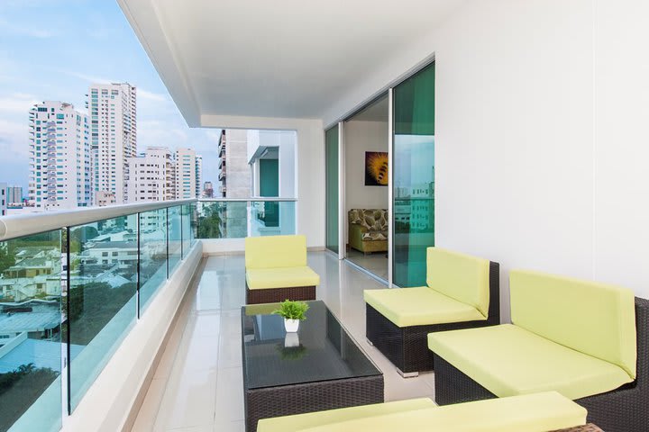 Los apartamentos tiene balcón o terraza