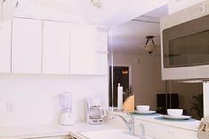 Habitaciones todas dotadas de cocina con frigorífico/congelador grande y placa de cocina