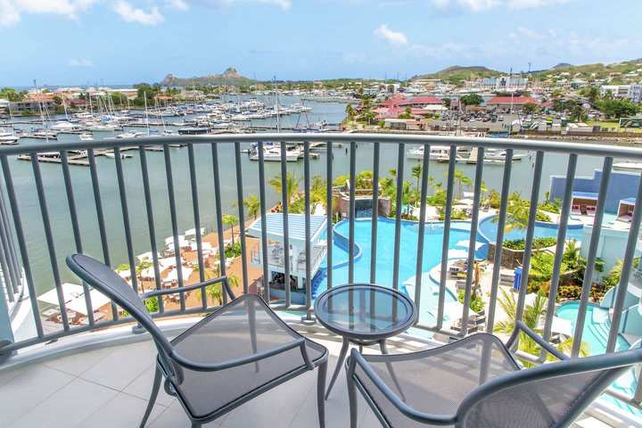 Img - One Bedroom Captain Suite