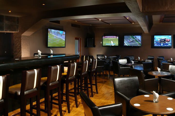 Sports bar