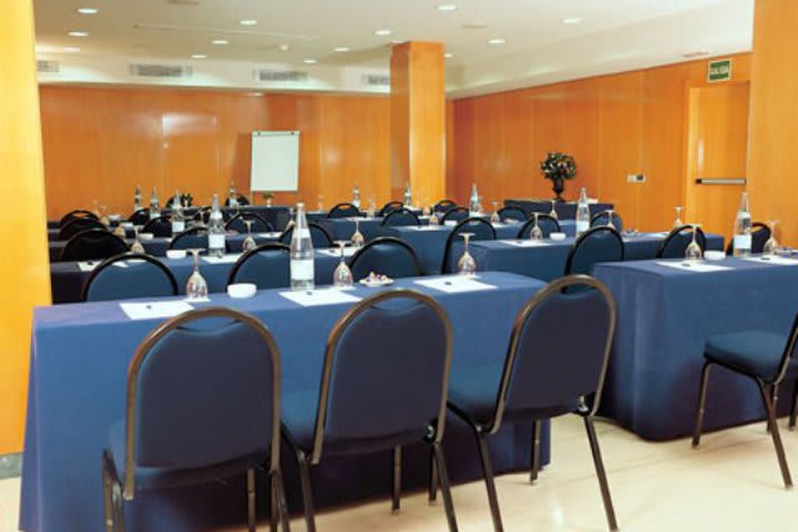 El hotel NH Alberto Aguilera cuenta con dos salones de eventos