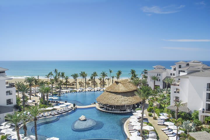 Cabo Azul Resort