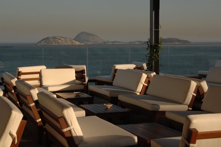 Terraza y solárium del hotel Fasano Río de Janeiro