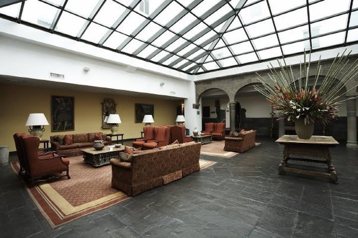 Lobby del Palacio del Inka, hotel en Cuzco