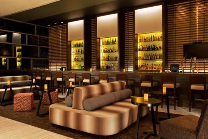 Dutch Lounge en el Sheraton Tribeca New York Hotel en Manhattan