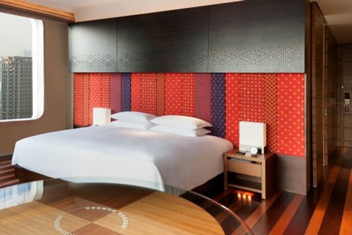 The Andaz Shanghai hotel offers 307 guest rooms