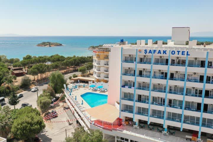 PriceTravel - Viaja fácil, sin pretextos
