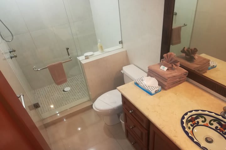 Baño con ducha