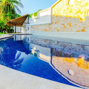 Spacious Villa With Beautiful Garden Sleeps 8