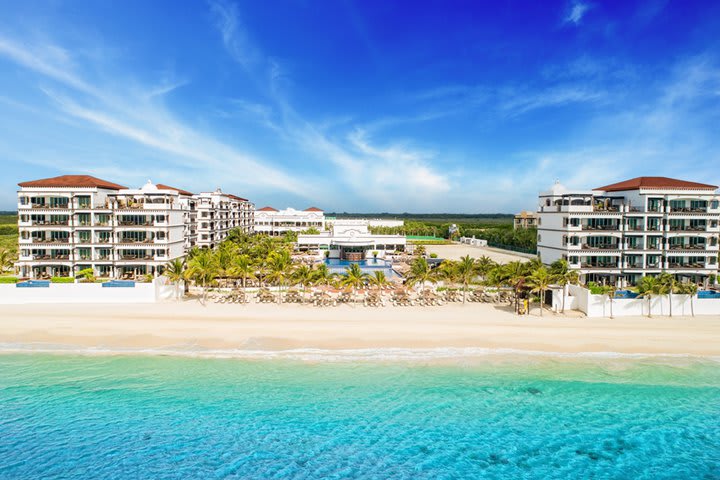 Panoramic view of the hotel