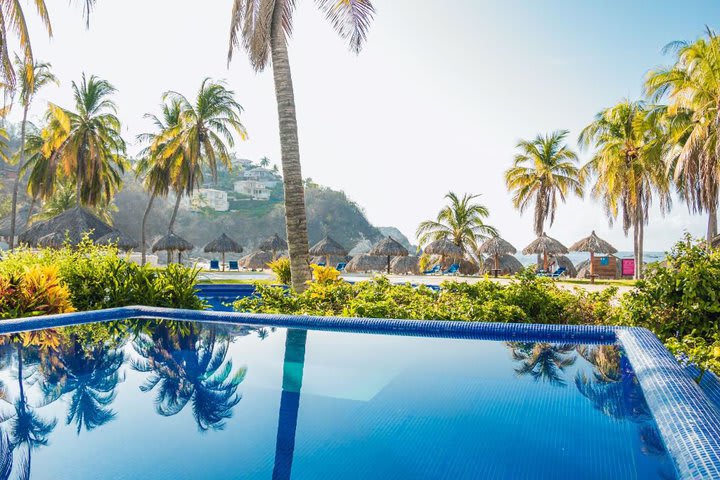 Piscina de de una habitación de lujo