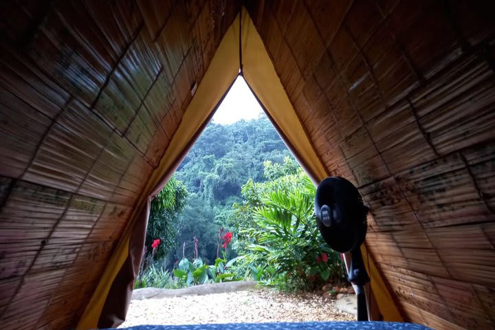 Las cabañas tienen vista a la montaña