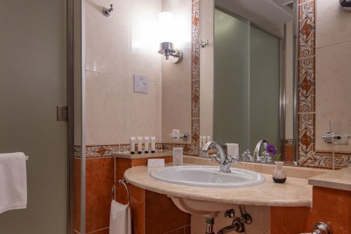 Baño privado de una habitación