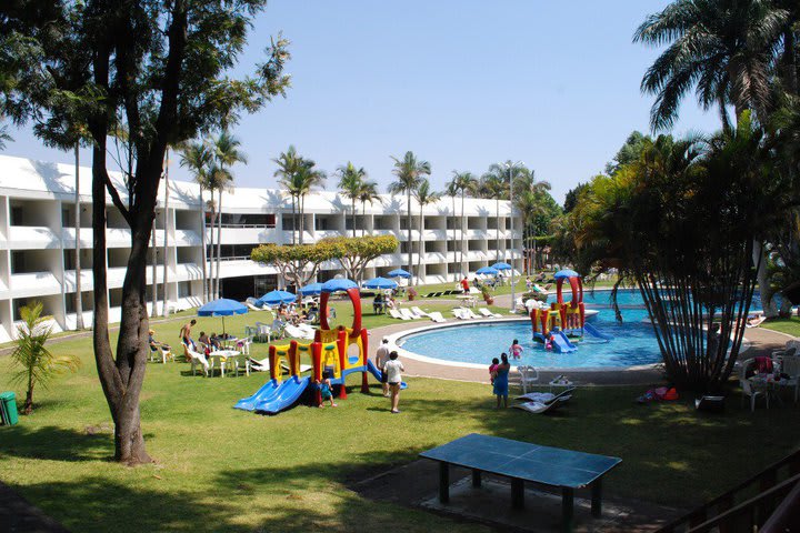 The pool has a children's area