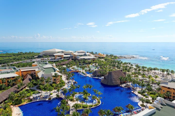 The hotel is part of the Barceló Maya Beach Resort