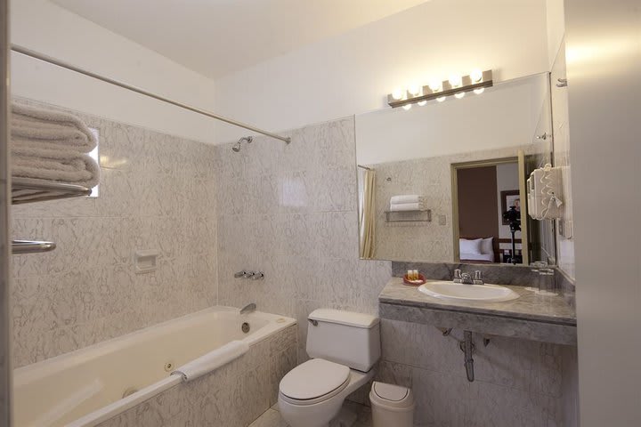 Private guest bathroom