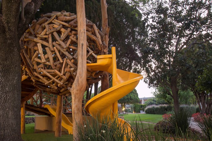 Área para niños en el jardín