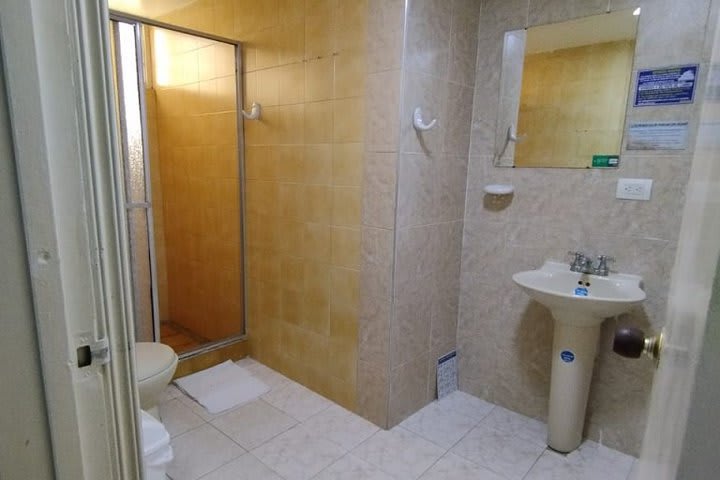 Baño privado de una habitación