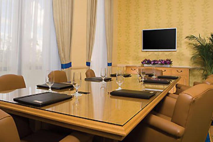 Boardroom at the Wyndham Lake Buena Vista