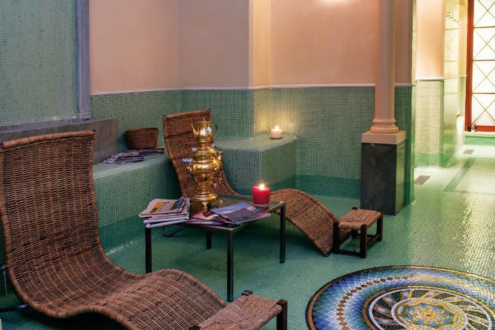 Hotel Bernini Bristol in Rome has a steam room