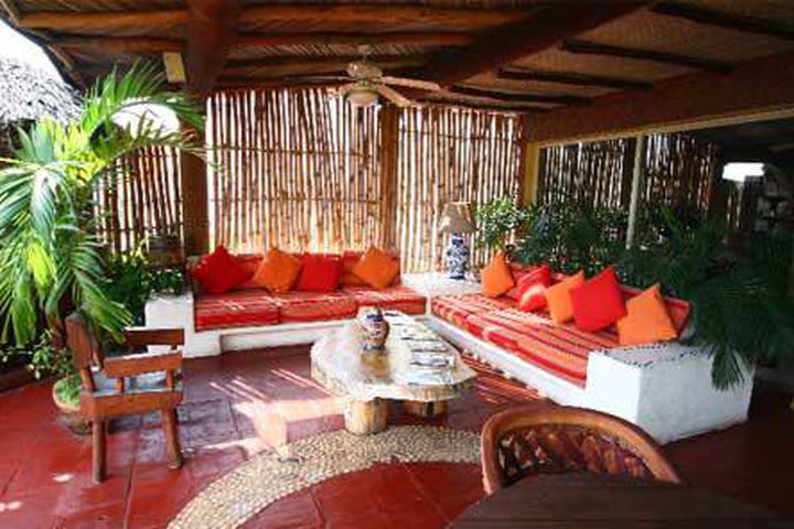 Lobby del hotel Aura del Mar