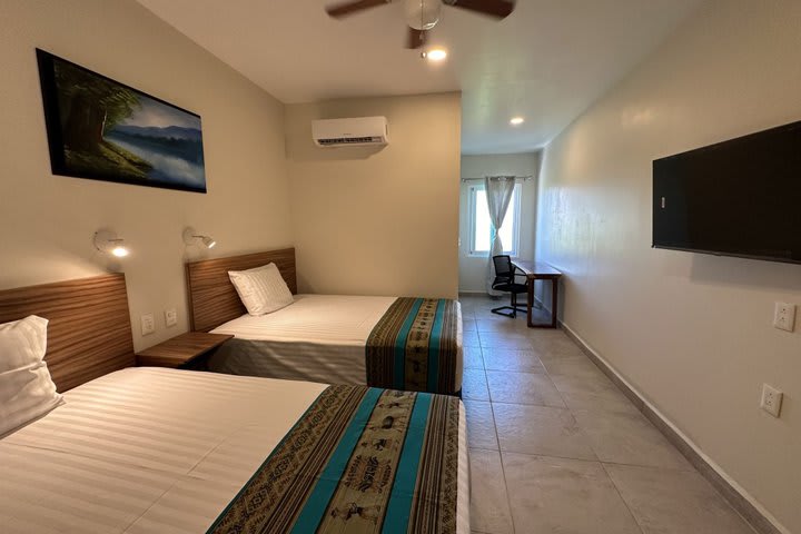 Deluxe double room with jungle view