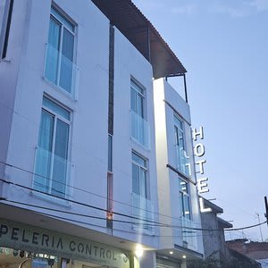 Hotel & Suites Punto Oriente