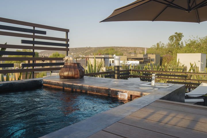 The pool on the terrace