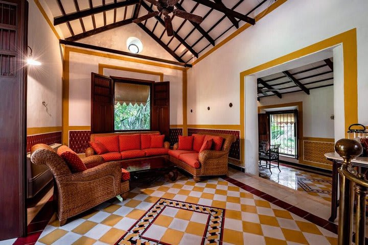 Sitting area in a master suite