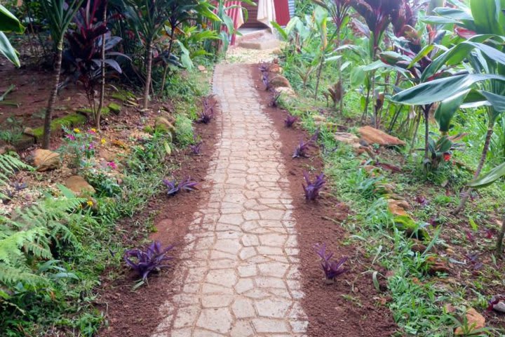 Sendero en el jardín