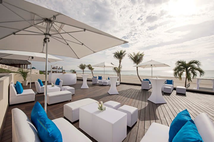 Star Prestige bar is an exclusive beachfront area