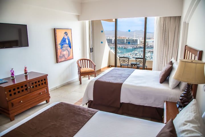 Img - Vista a la marina y bahía