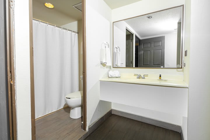 Private bathroom in the junior suite