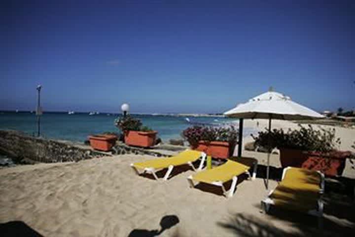 PriceTravel - Travel easy, without excuses