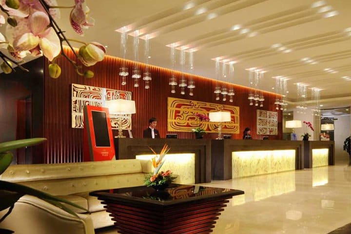 Front desk at the Crowne Plaza Zhongguancun hotel