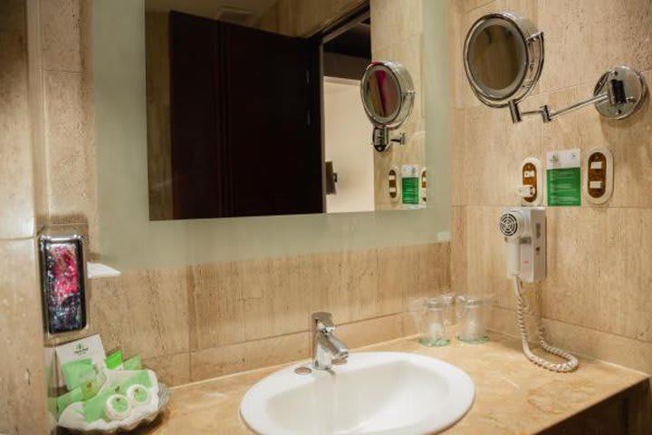 Baño de una habitación estándar