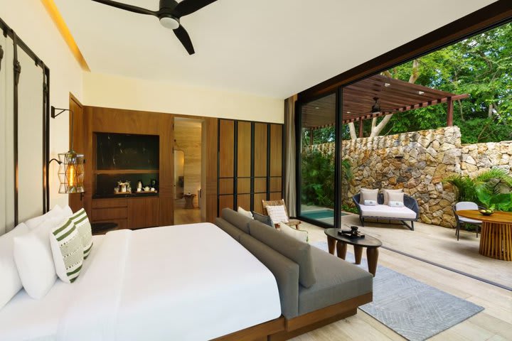 Itza suite with plunge pool