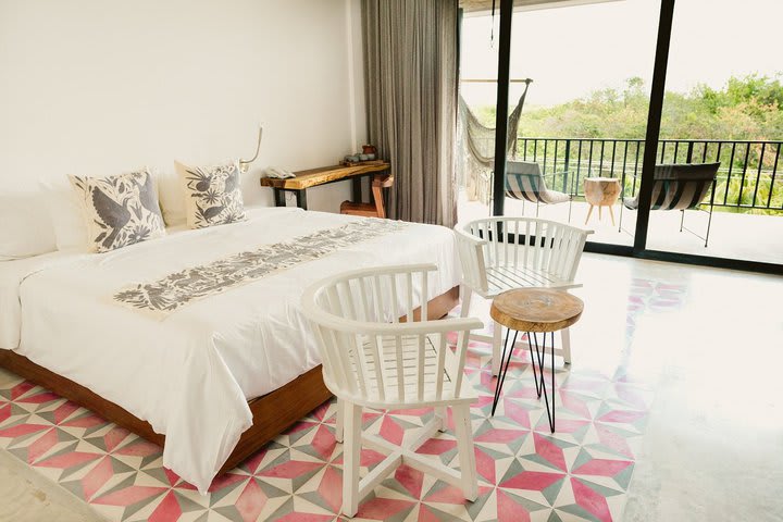 Grand guest room with jungle view