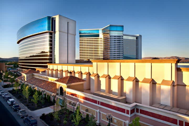 Hotel Tuscany Tower at Peppermill