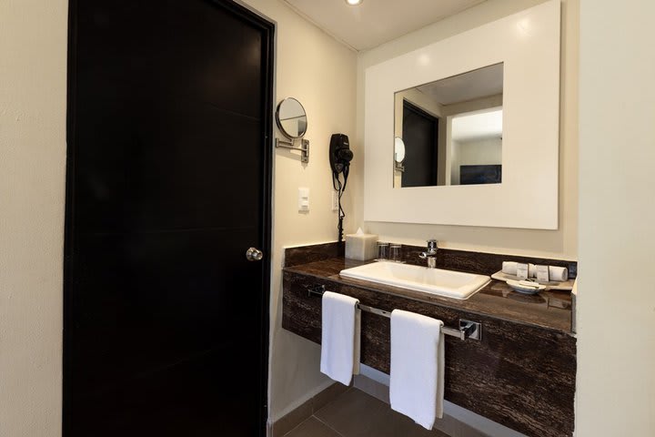 Private bathroom of a Superior - Premium Level guest room