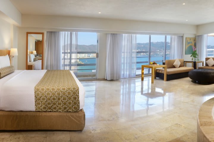 Governor suite in front of the sea