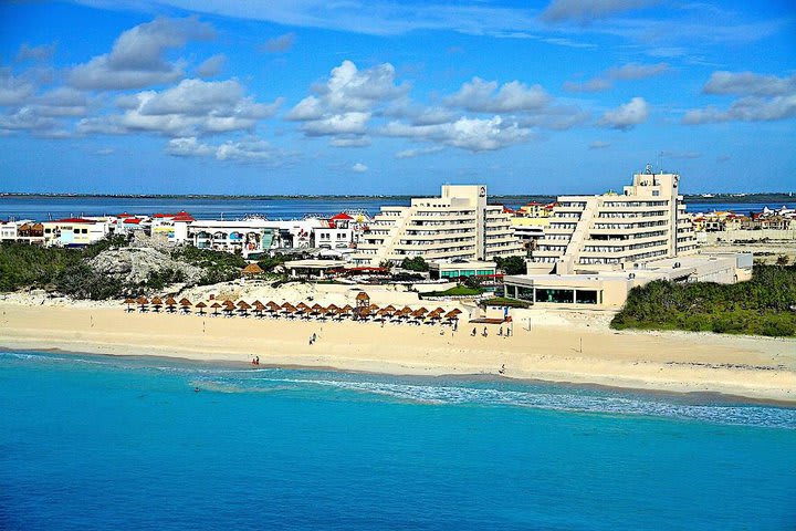 Ocean Front Condo in Hotel Zone