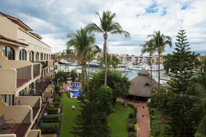 Some rooms offer panoramic views to the marina