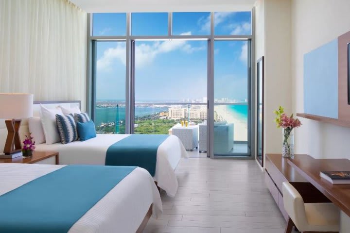 Img - Deluxe ocean view double - DXDOV