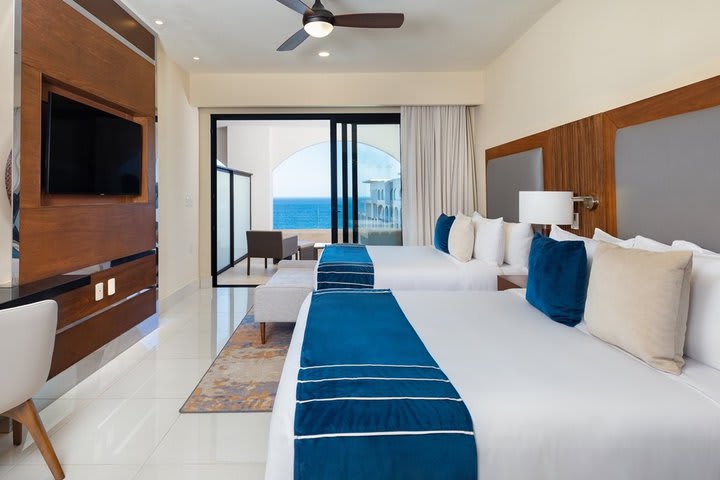 Suite with 2 bedrooms and ocean view